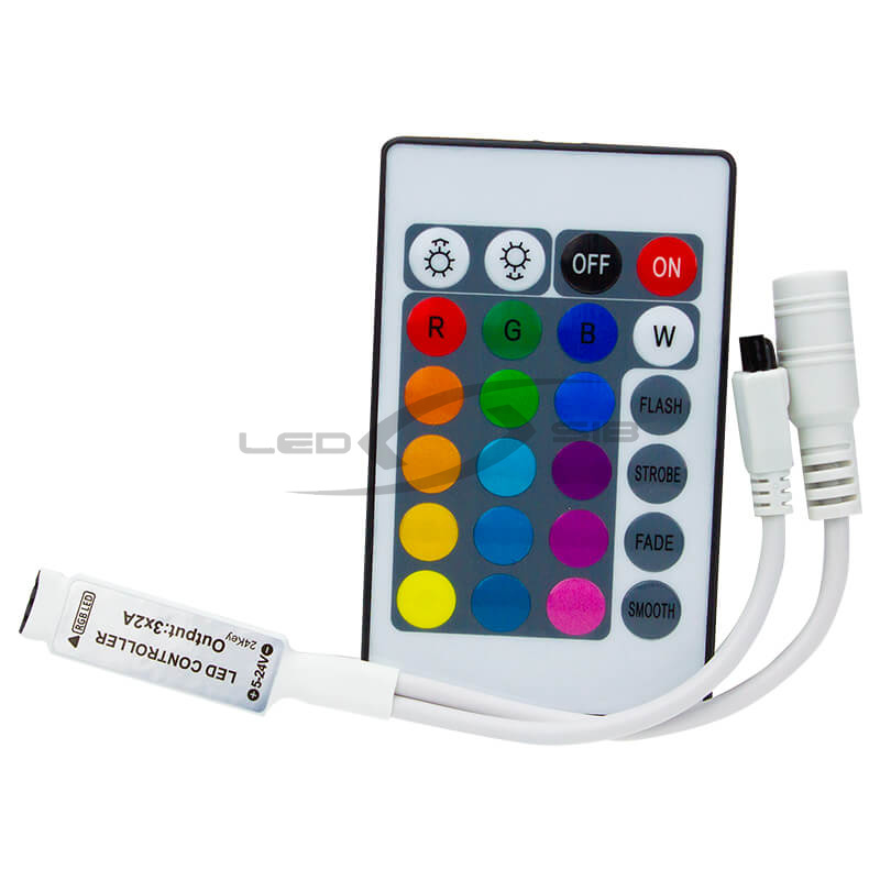 RGB-контроллер мини LS серии ZS-IR24-02 A/C с ИК пультом 24 кнопки  3 канала  по 2 А (6 А) DC12-24V